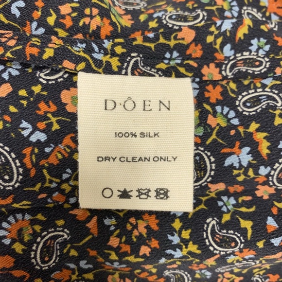 NWT DOEN Medium SAVONA Silk Top Blouse sz M Black Paisley Balloon Sleeve V-neck - Picture 14 of 14